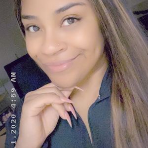 Meet your Posher, Brittney